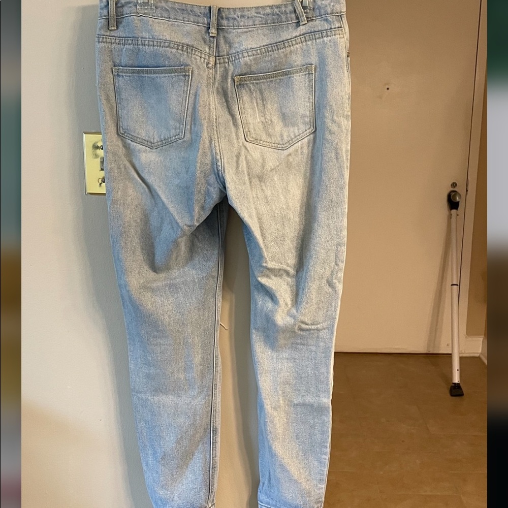 Misguided Riot High Rise Mom Jean - Picture 3 of 3
